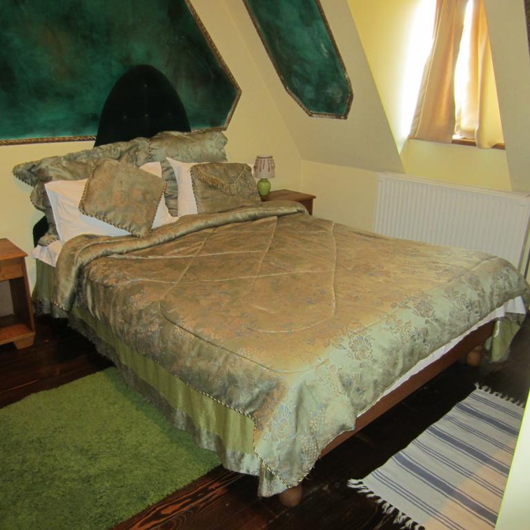 Pensiune Citadela Segesvár Szoba fotó